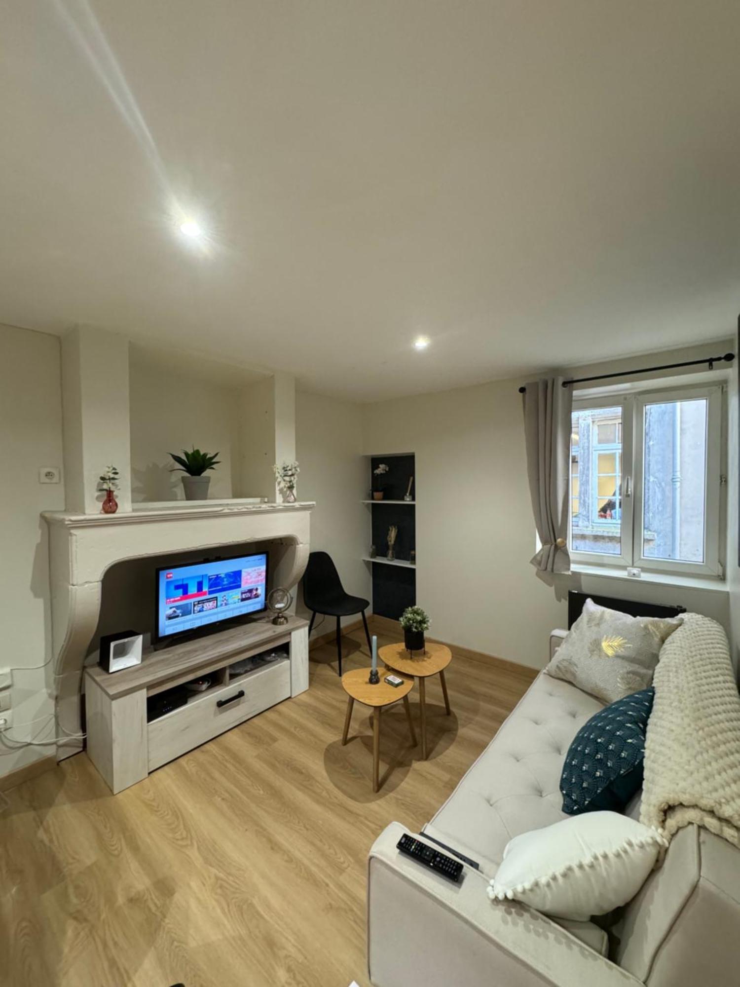 Nancy Blue Stan Apartment Luaran gambar